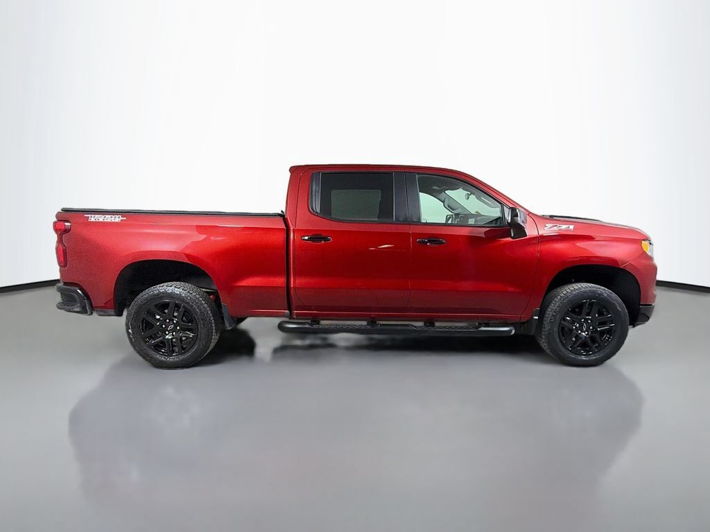 Used 2025 Chevrolet Silverado 1500 LT Trail Boss w/ Convenience Package II AWD/4WD image 5
