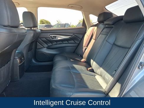 Used 2017 INFINITI Q70 L 3.7 w/ Deluxe Touring Package AWD/4WD image 19