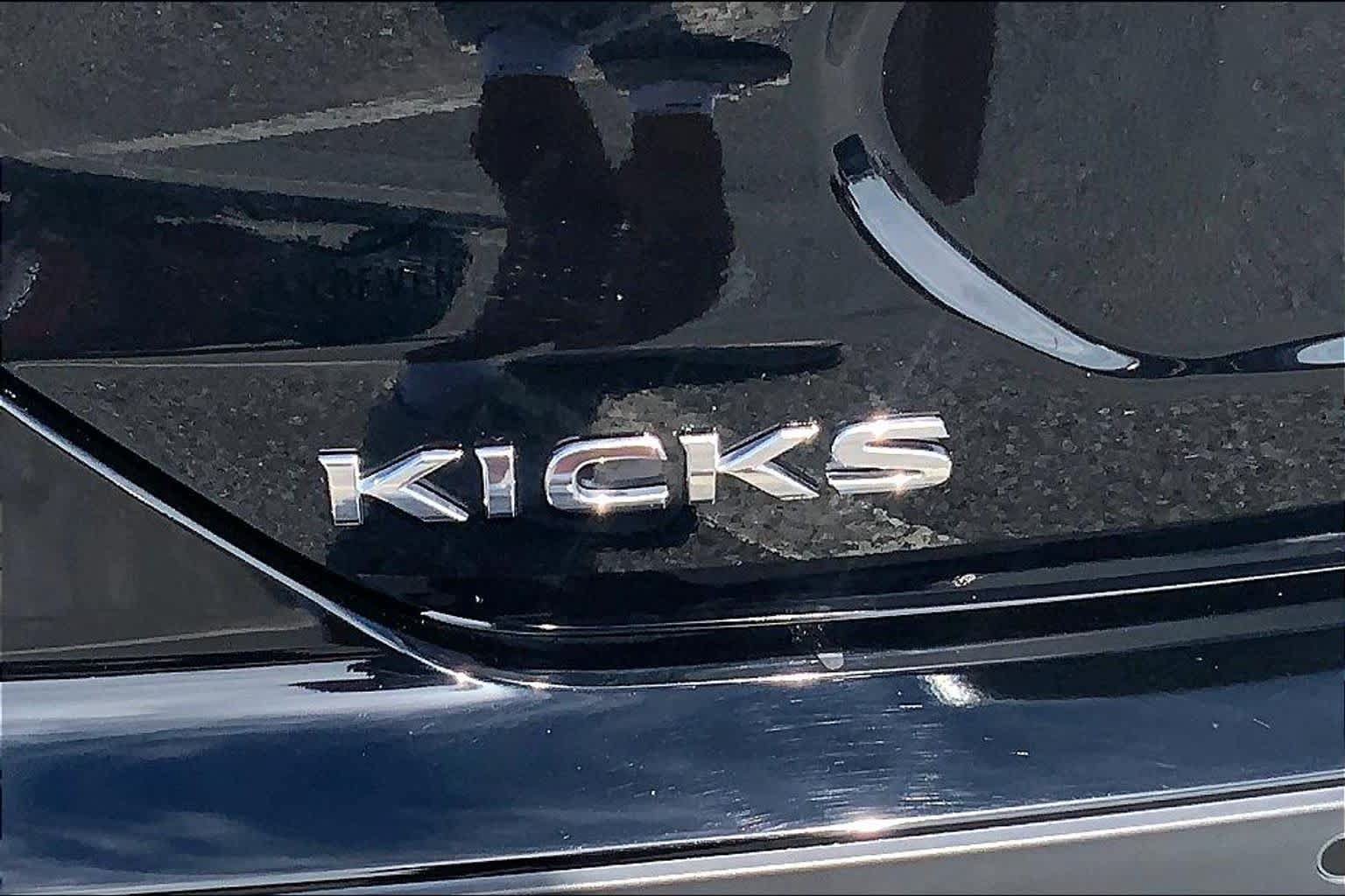 Used 2024 Nissan Kicks SV w/ Exterior Package FWD image 31