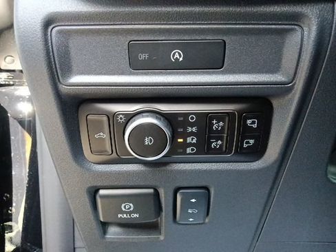 New 2025 Ford F150 Lariat w/ Equipment Group 502A High image 17