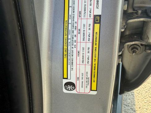 Used 2018 Jeep Grand Cherokee Limited AWD/4WD image 32