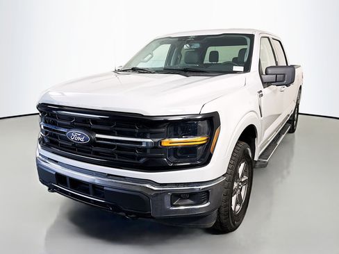 Used 2024 Ford F150 XLT w/ Tow/Haul Package image 4