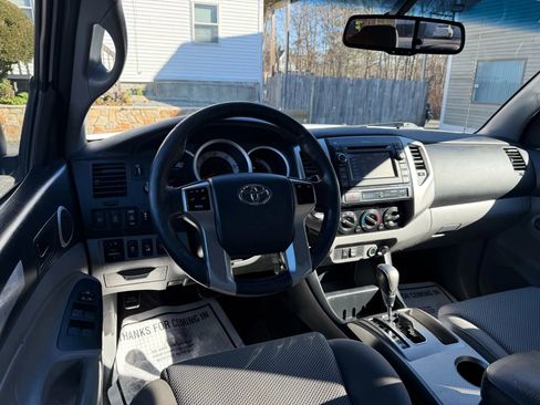 Used 2013 Toyota Tacoma 4x4 Double Cab image 30