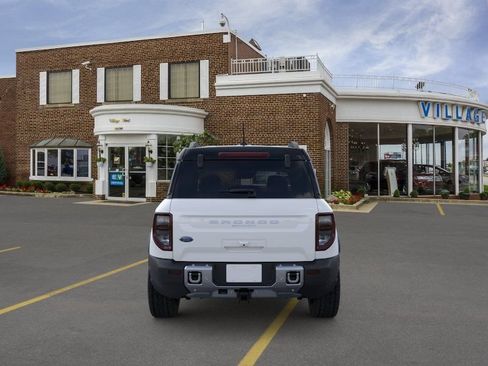 New 2026 Ford Bronco Sport Outer Banks w/ Sasquatch Outer Banks Package AWD/4WD image 5