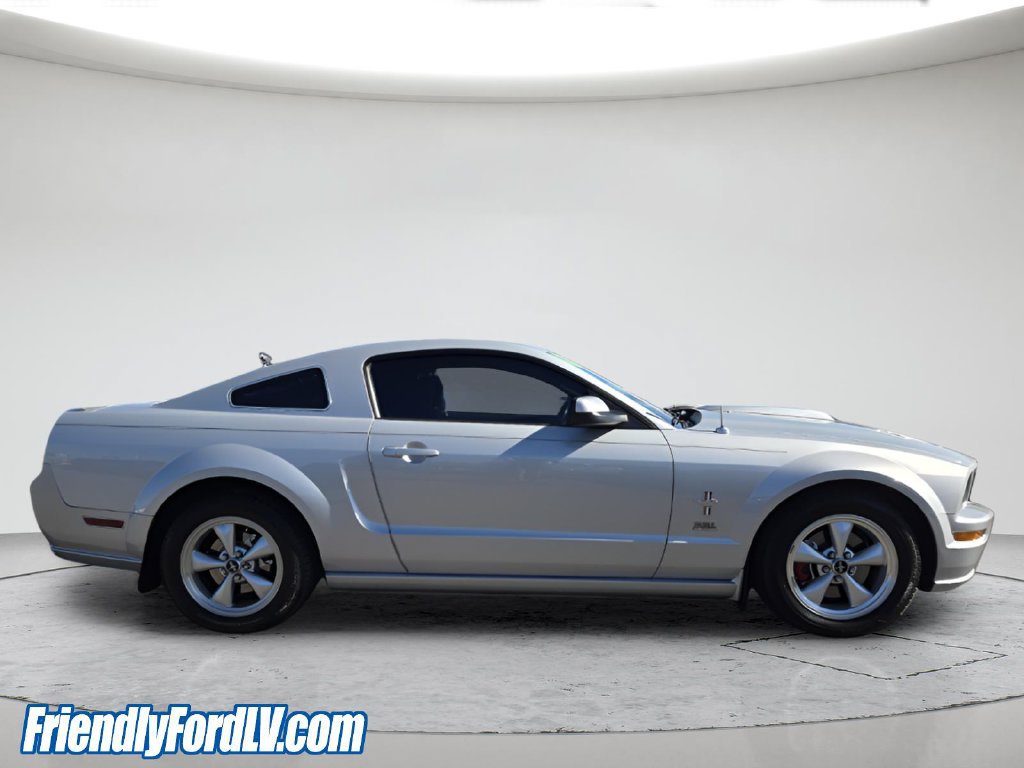 Used 2008 Ford Mustang GT RWD image 7