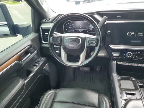 Used 2024 GMC Sierra 3500 Denali w/ Denali Reserve Package AWD/4WD image 13