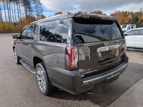 Used 2017 GMC Yukon XL Denali w/ Open Road Package image 7