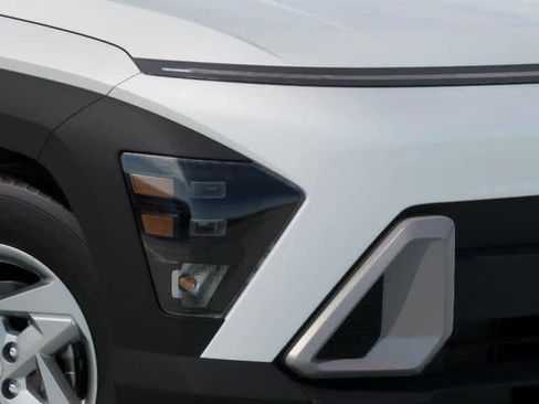 Used 2026 Hyundai Kona SE FWD image 17