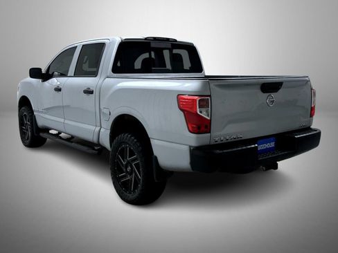 Used 2017 Nissan Titan S AWD/4WD image 7