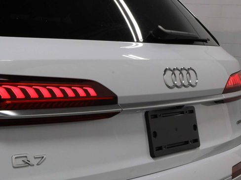 Used 2023 Audi Q7 3.0T Prestige w/ Prestige Package AWD/4WD image 8