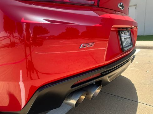 Used 2018 Chevrolet Camaro SS RWD image 15