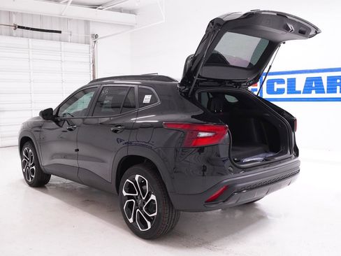 New 2026 Chevrolet Trax RS w/ Driver Confidence Package FWD image 8