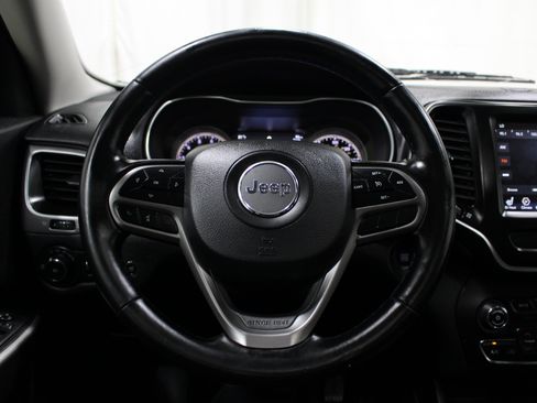 Used 2021 Jeep Cherokee Latitude Lux w/ Sun & Sound Group FWD image 10