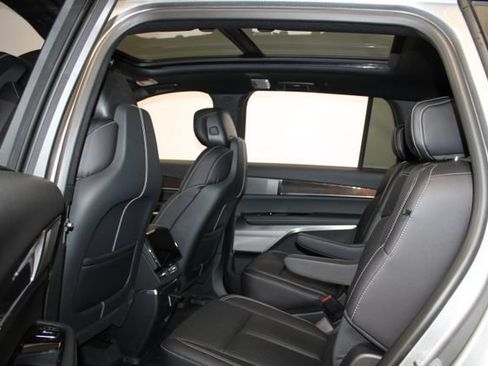 Certified 2026 Cadillac Vistiq Sport w/ LPO, Floor Liner Package AWD/4WD image 11
