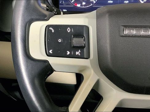 Used 2022 Land Rover Defender 110 SE AWD/4WD image 18