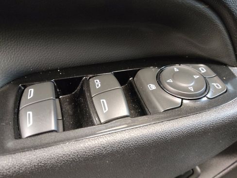 Used 2024 Chevrolet Equinox Premier AWD/4WD image 27