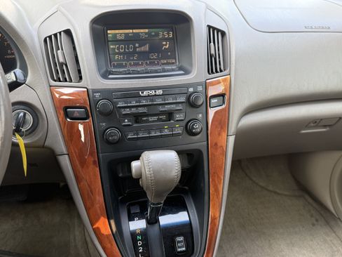 Used 1999 Lexus RX 300 w/ Premium Pkg FWD image 23