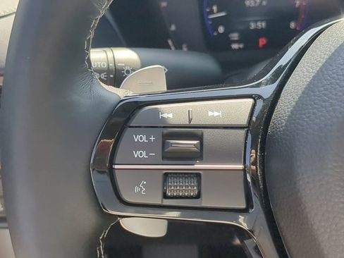 Certified 2025 Acura ADX FWD image 23