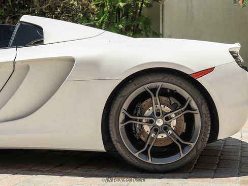 Used 2014 McLaren MP4-12C Spider RWD image 5
