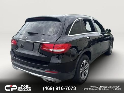 Used 2019 Mercedes-Benz GLC 300 4MATIC image 5