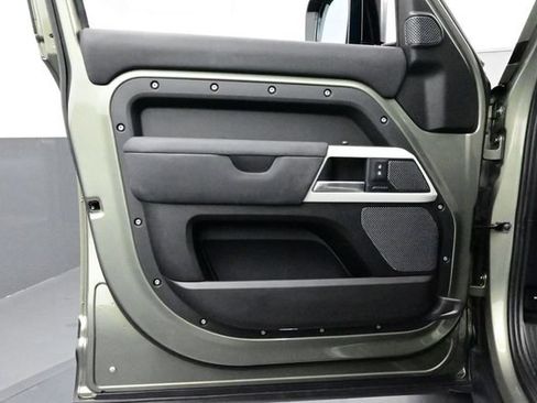Used 2020 Land Rover Defender 110 HSE AWD/4WD image 7