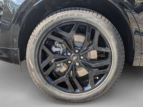New 2026 Land Rover Discovery Sport Landmark AWD/4WD image 10