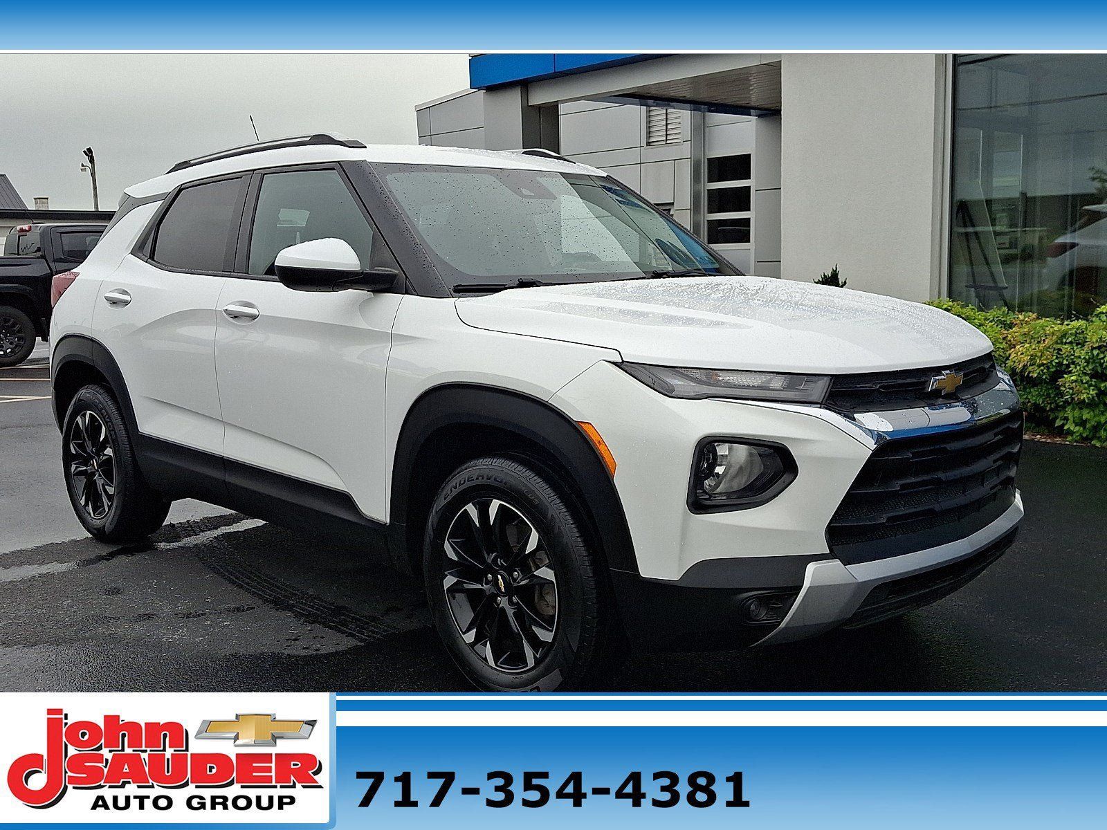 Used 2023 Chevrolet TrailBlazer LT w/ Convenience Package AWD/4WD image 1
