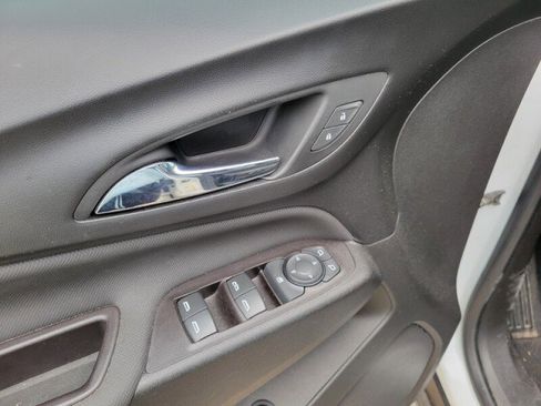 Used 2022 Chevrolet Equinox RS w/ RS Leather Package image 12