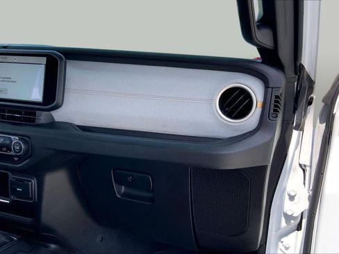 Used 2024 Jeep Wrangler Sport AWD/4WD image 18