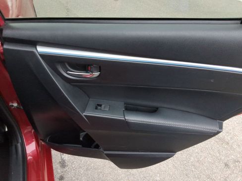 Used 2015 Toyota Corolla S image 22