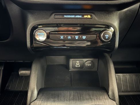 Used 2025 Ford Escape ST-Line w/ Tech Pack #1 FWD image 15