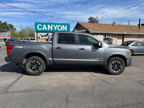Used 2018 Nissan Titan PRO-4X w/ Pro-4x Convenience Package image 2
