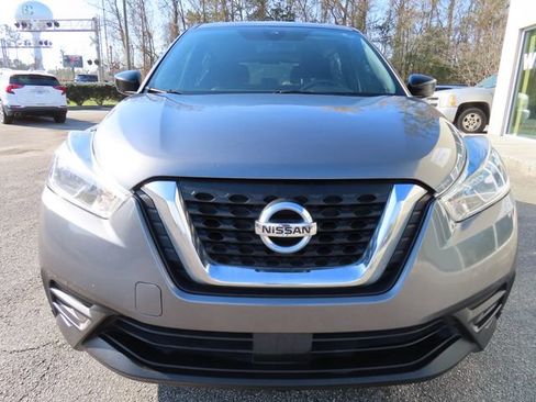 Used 2020 Nissan Kicks S image 15