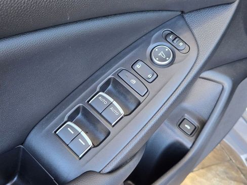Used 2022 Honda Accord EX-L image 12