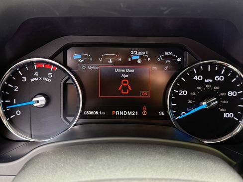 Used 2017 Ford F250 Lariat w/ Lariat Ultimate Package image 31