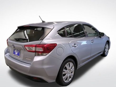 Used 2017 Subaru Impreza 2.0i image 3