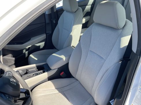 Certified 2023 Honda Accord EX image 11