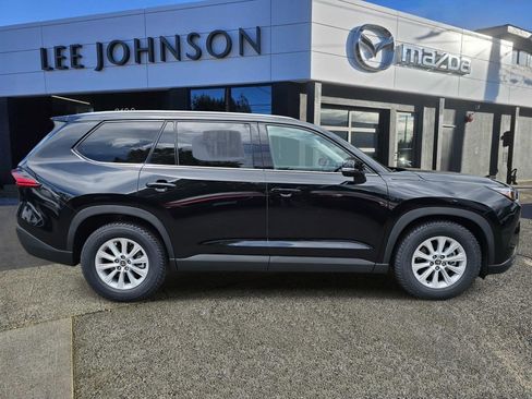 Used 2025 Toyota Grand Highlander FWD image 6