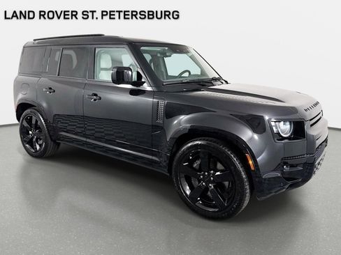 Used 2026 Land Rover Defender 110 X-Dynamic SE AWD/4WD image 3