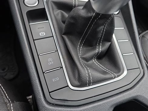 Used 2023 Volkswagen Jetta SE image 30