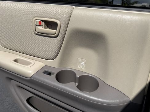 Used 2006 Toyota Highlander Sport image 24