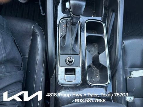 Used 2022 Kia Telluride S FWD image 22