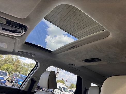 Used 2021 Hyundai Palisade Calligraphy image 22