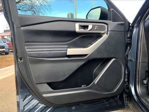 Certified 2022 Ford Explorer XLT w/ Equipment Group 202A image 21