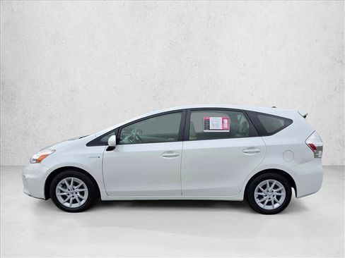 Used 2014 Toyota Prius V Two FWD image 8