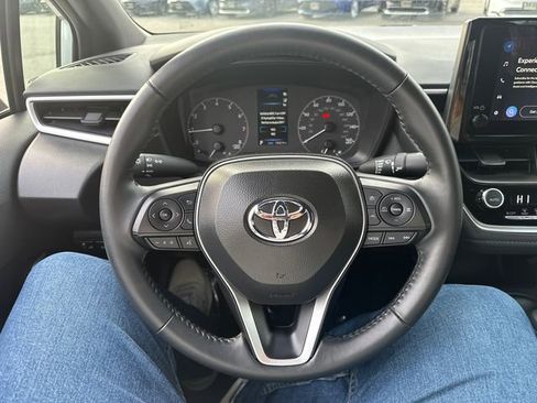 Certified 2025 Toyota Corolla SE w/ Convenience Package image 31