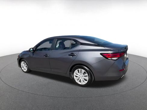 Used 2025 Nissan Sentra S FWD image 8