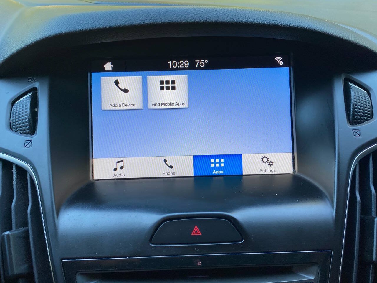 Used 2017 Ford Focus SEL FWD image 29