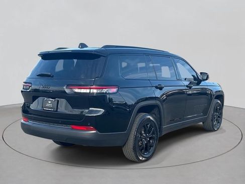 Used 2024 Jeep Grand Cherokee L Laredo AWD/4WD image 5
