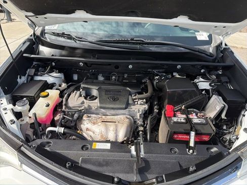 Used 2016 Toyota RAV4 LE image 34